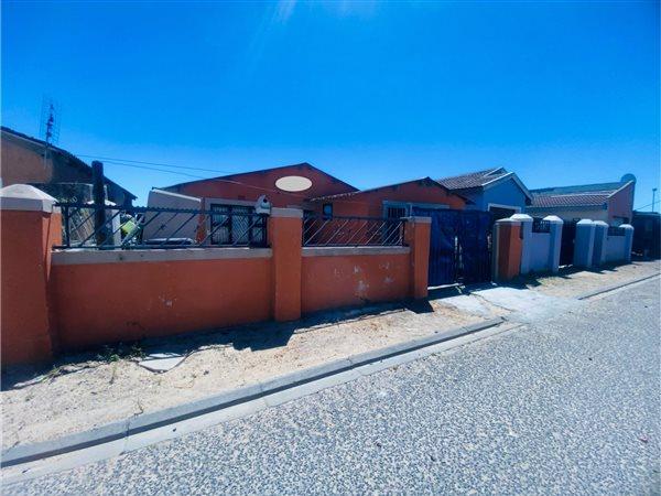 3 Bedroom Property for Sale in Harare Western Cape
